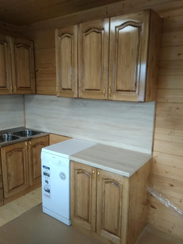 Деревянная кухня из массива на заказ