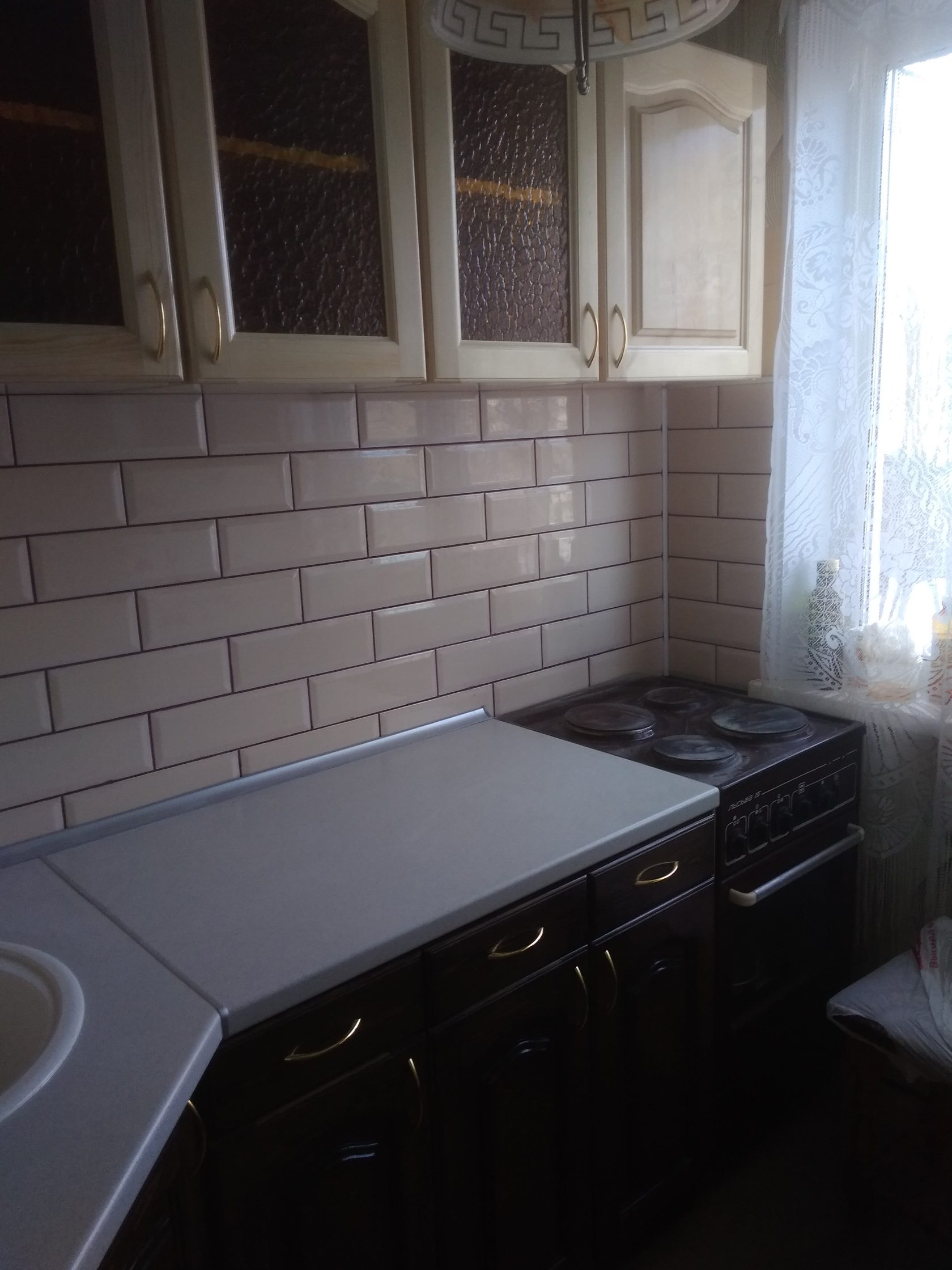 белая дверь из массива сосны: кухня из массива сосны. Изготовление на заказ в Мурманской — Мурманская область, Столярка 51